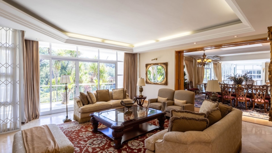 7 Bedroom Property for Sale in Constantia Western Cape